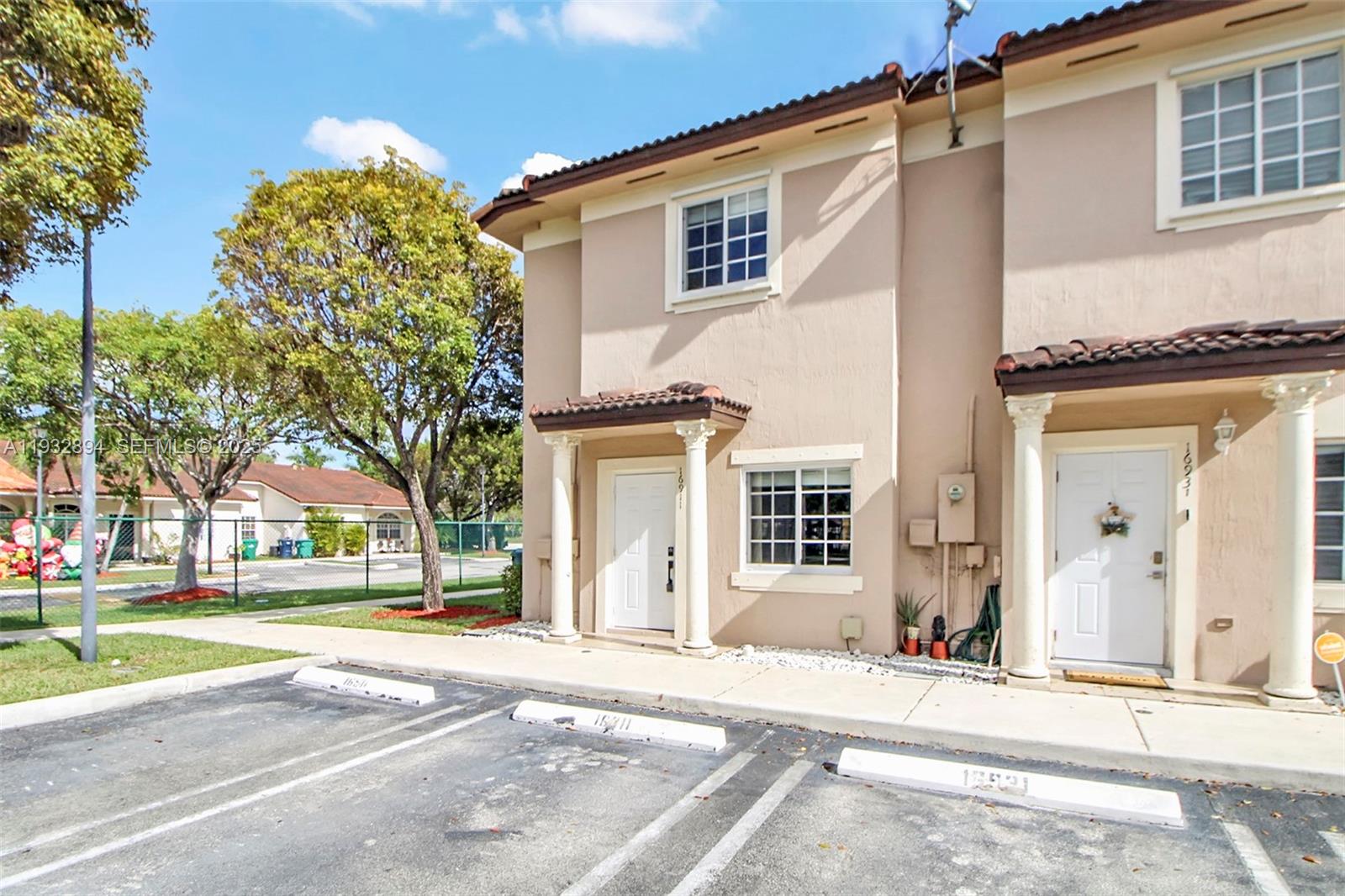 CAZADORES COVE - Residential Lease