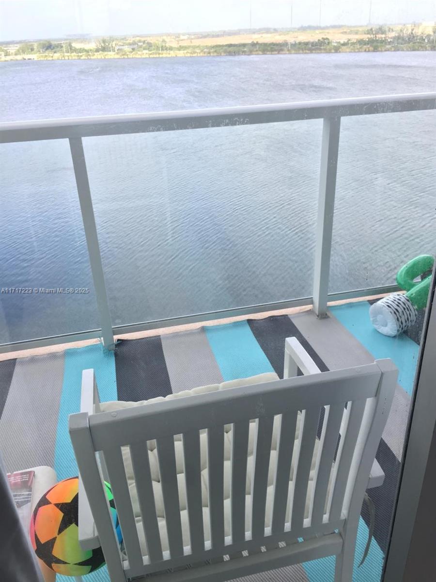 1301 NE Miami Gardens Dr 1024W