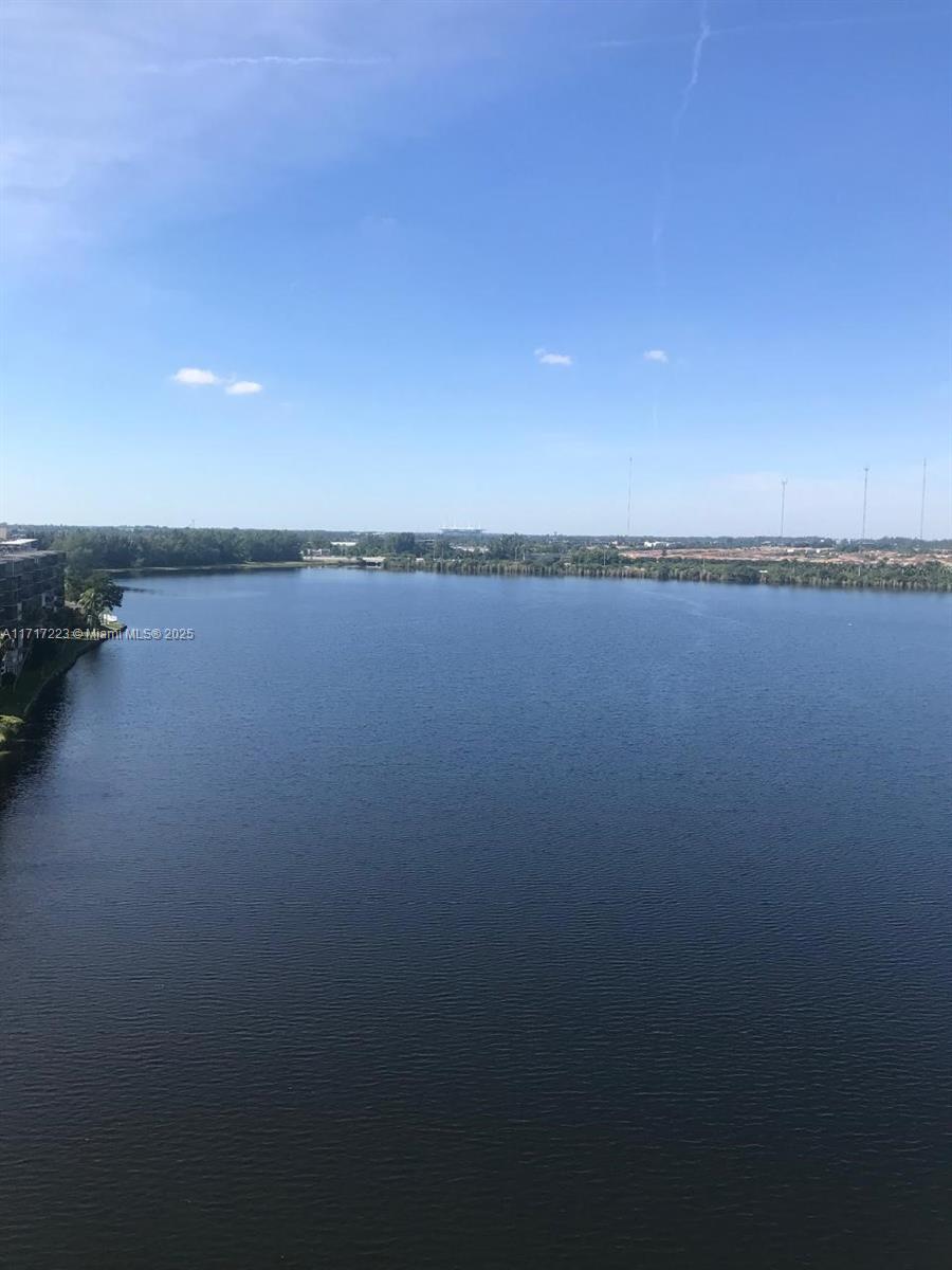 1301 NE Miami Gardens Dr 1024W