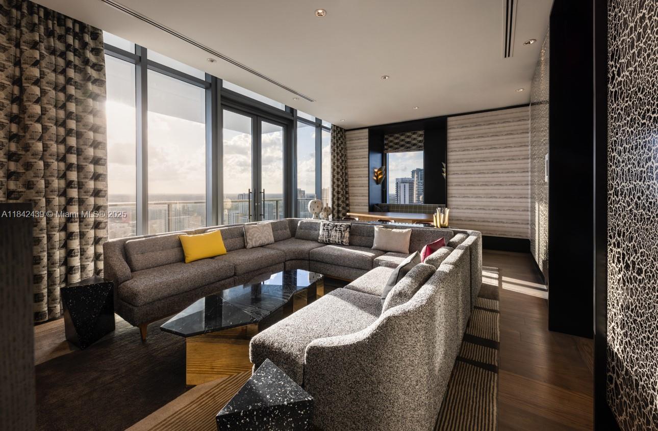 NANCY TERRACE - Residential