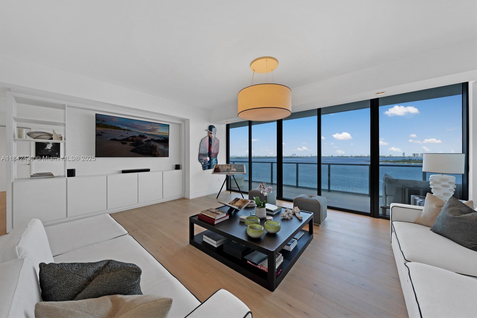 NANCY TERRACE - Residential