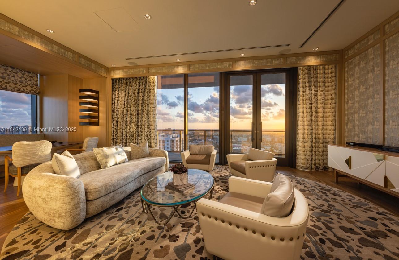 NANCY TERRACE - Residential