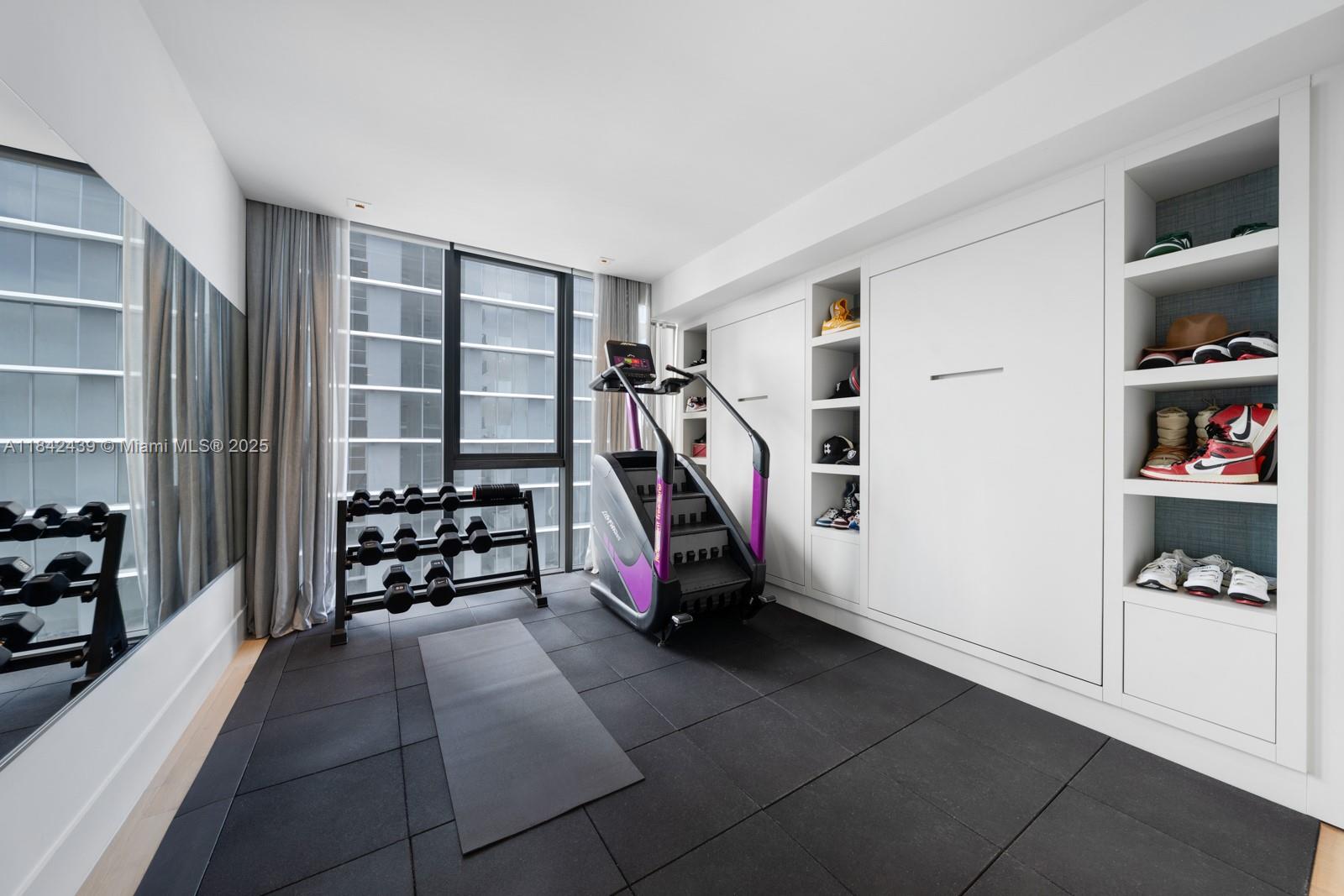 NANCY TERRACE - Residential