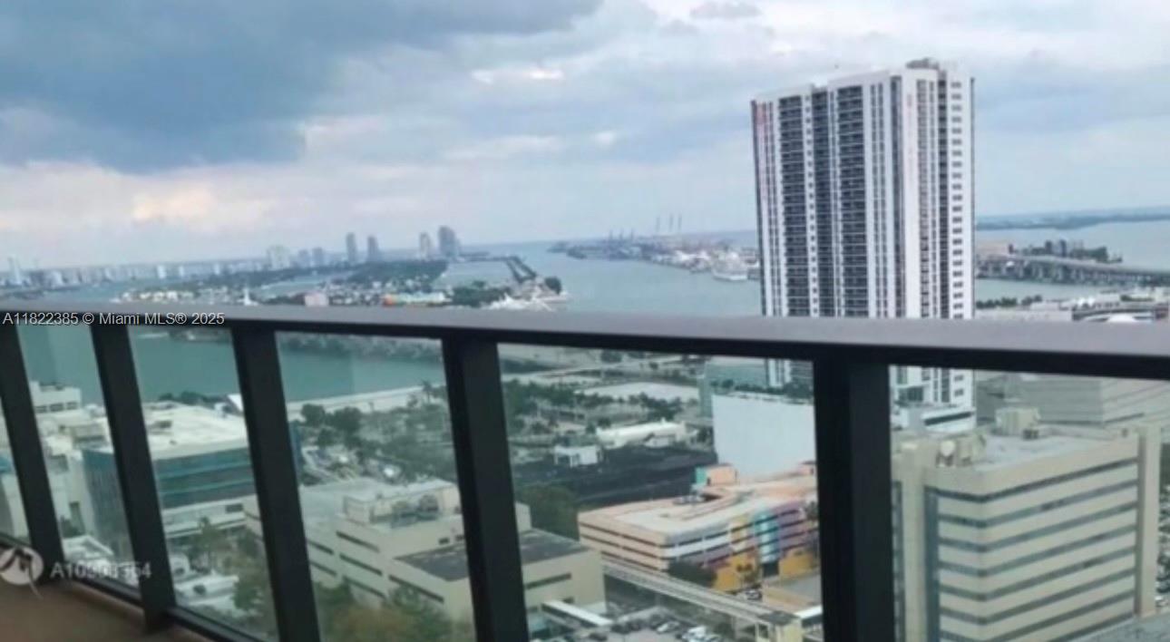 Panoramic city view 2 bedroom - 2 bathroom- split floor plan. Located in the heart of Miami. Full amenity building.
Must see! Available September 1st, 2025. One parking space and additional valet available. Pet friendly building. walking distance to dining, shops and entertainment!