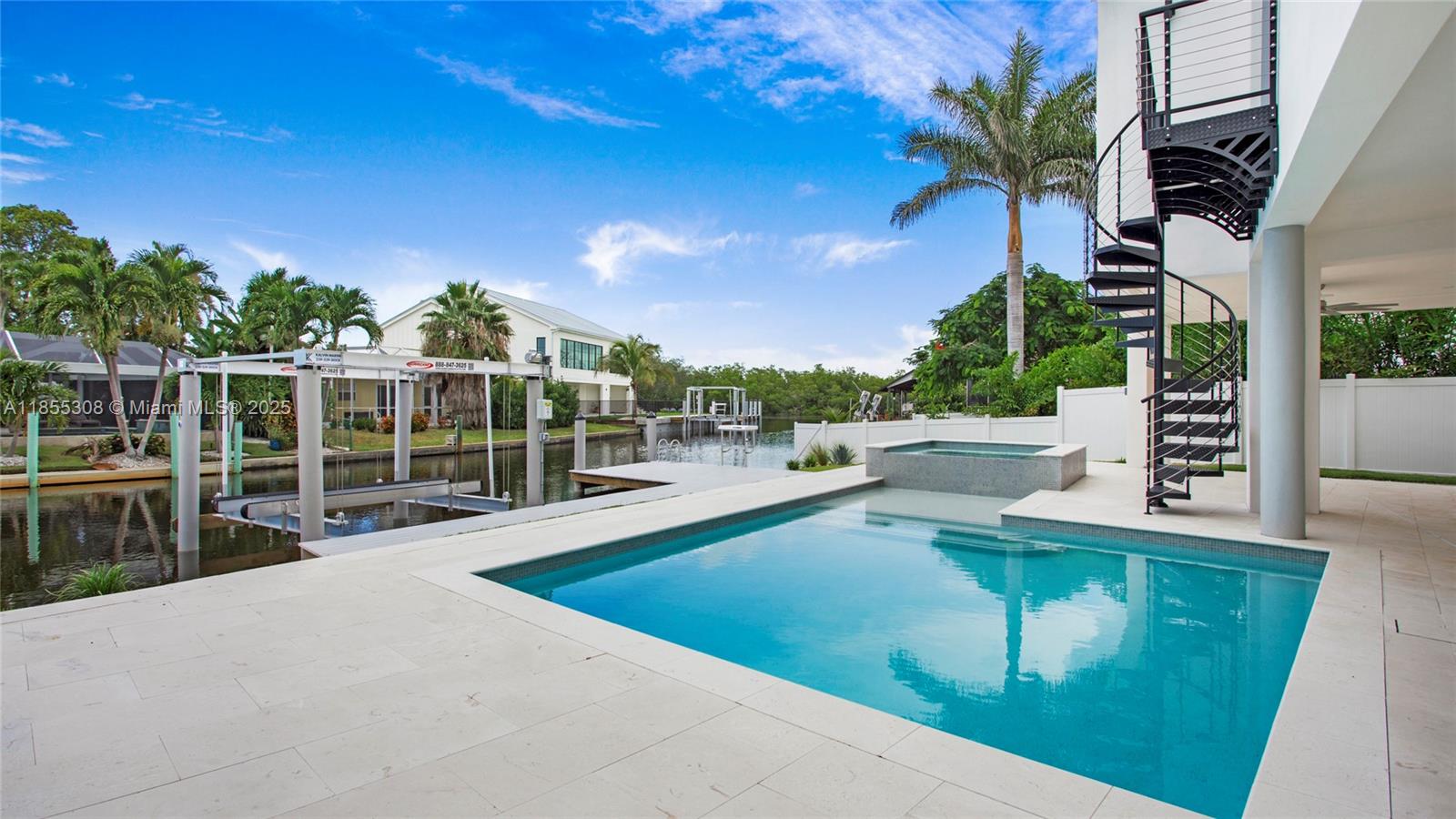 BROOKSIDE - Residential