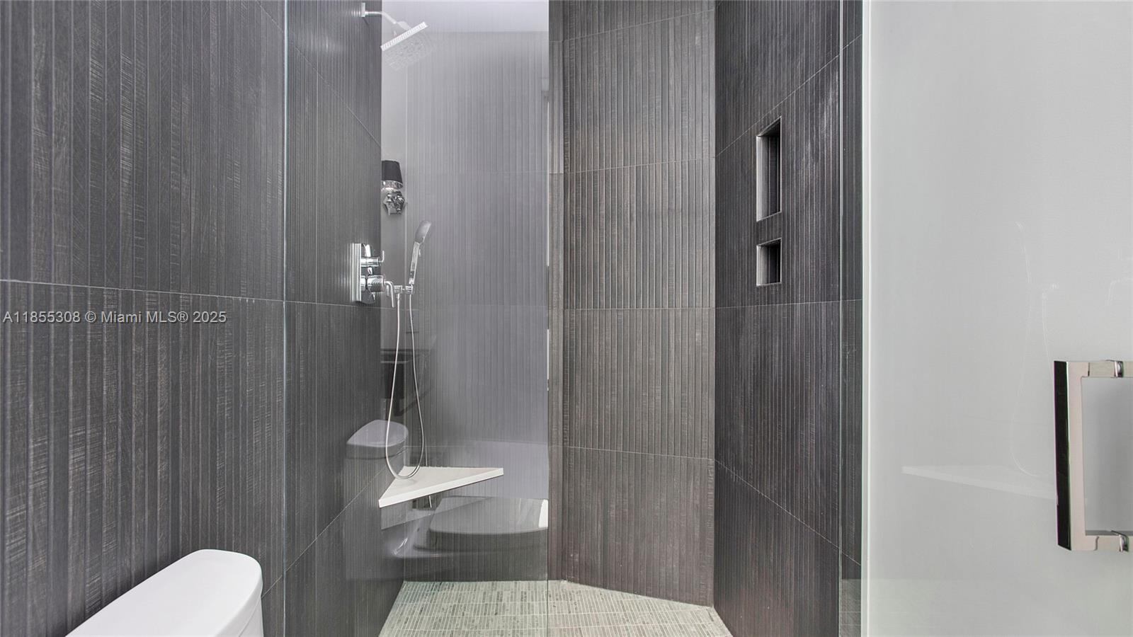 BROOKSIDE - Residential