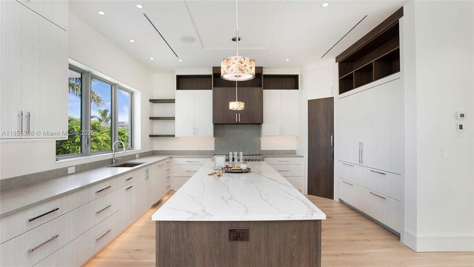 BROOKSIDE - Residential