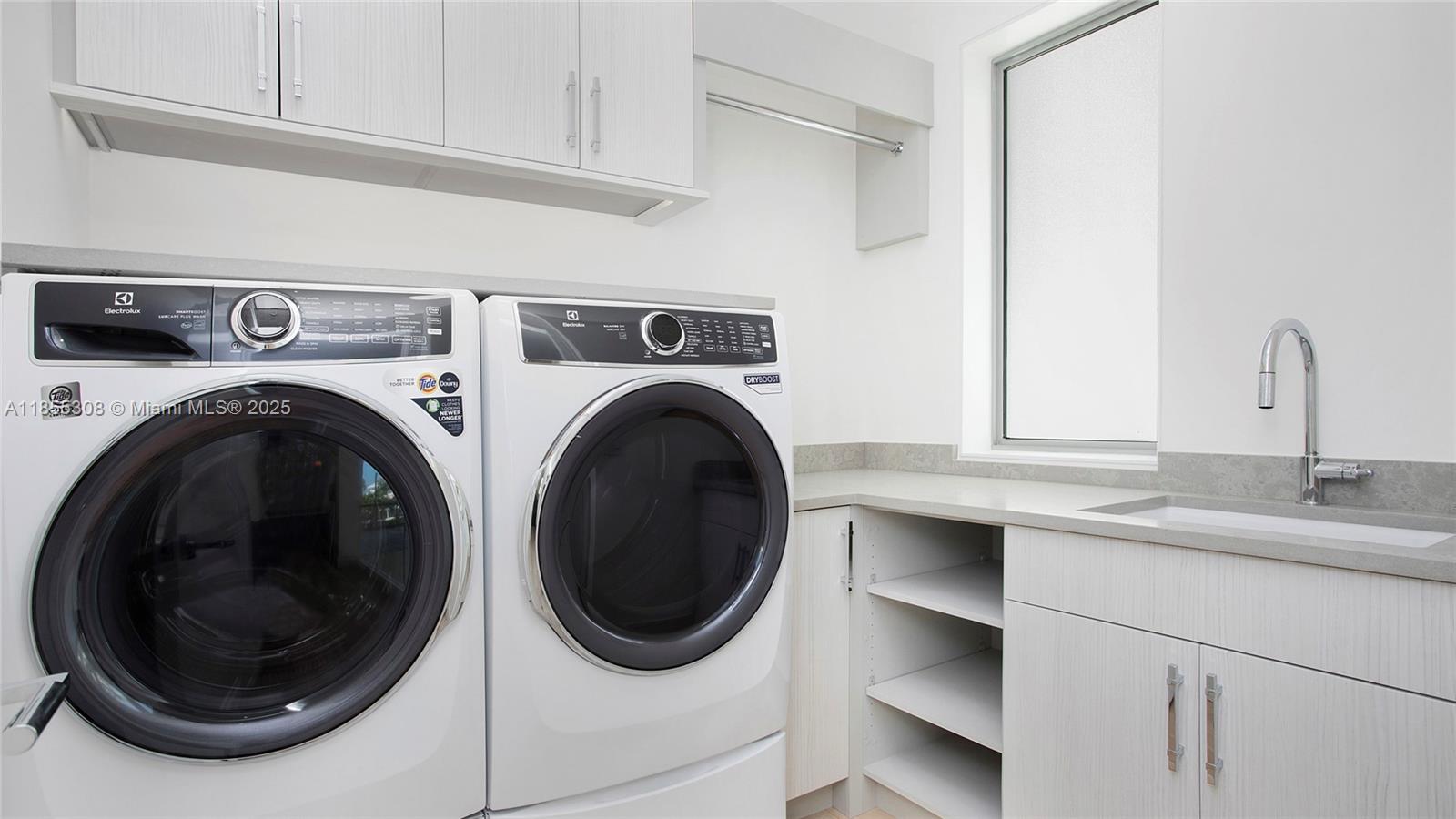 BROOKSIDE - Residential