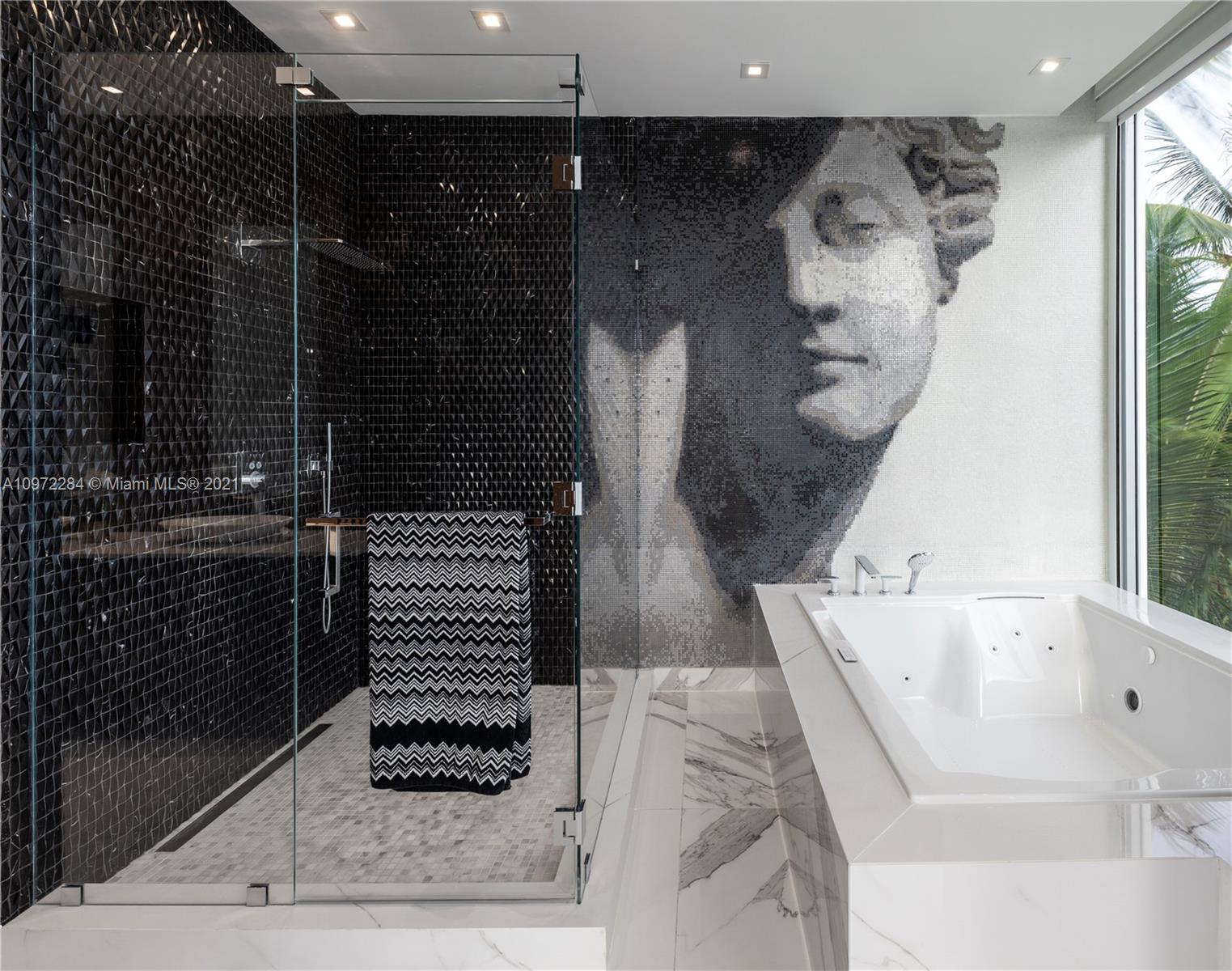 SUNRISE HARBOUR REV PL - Residential