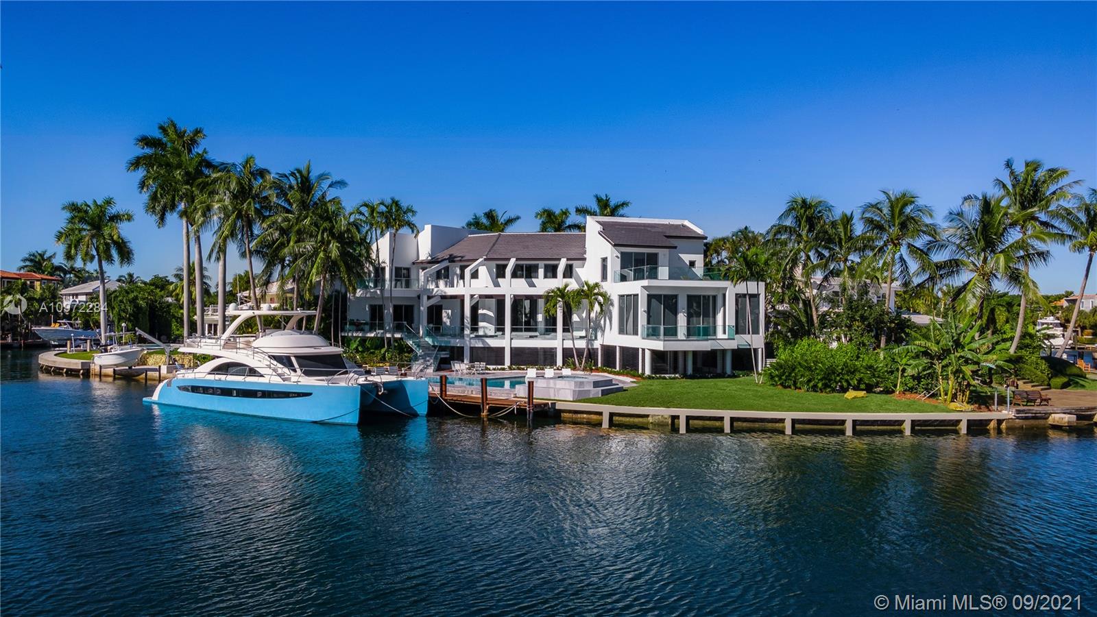 SUNRISE HARBOUR REV PL - Residential