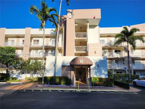 Photo of 7852 Trent Dr #206, Tamarac, FL 33321 (MLS # A11919438)