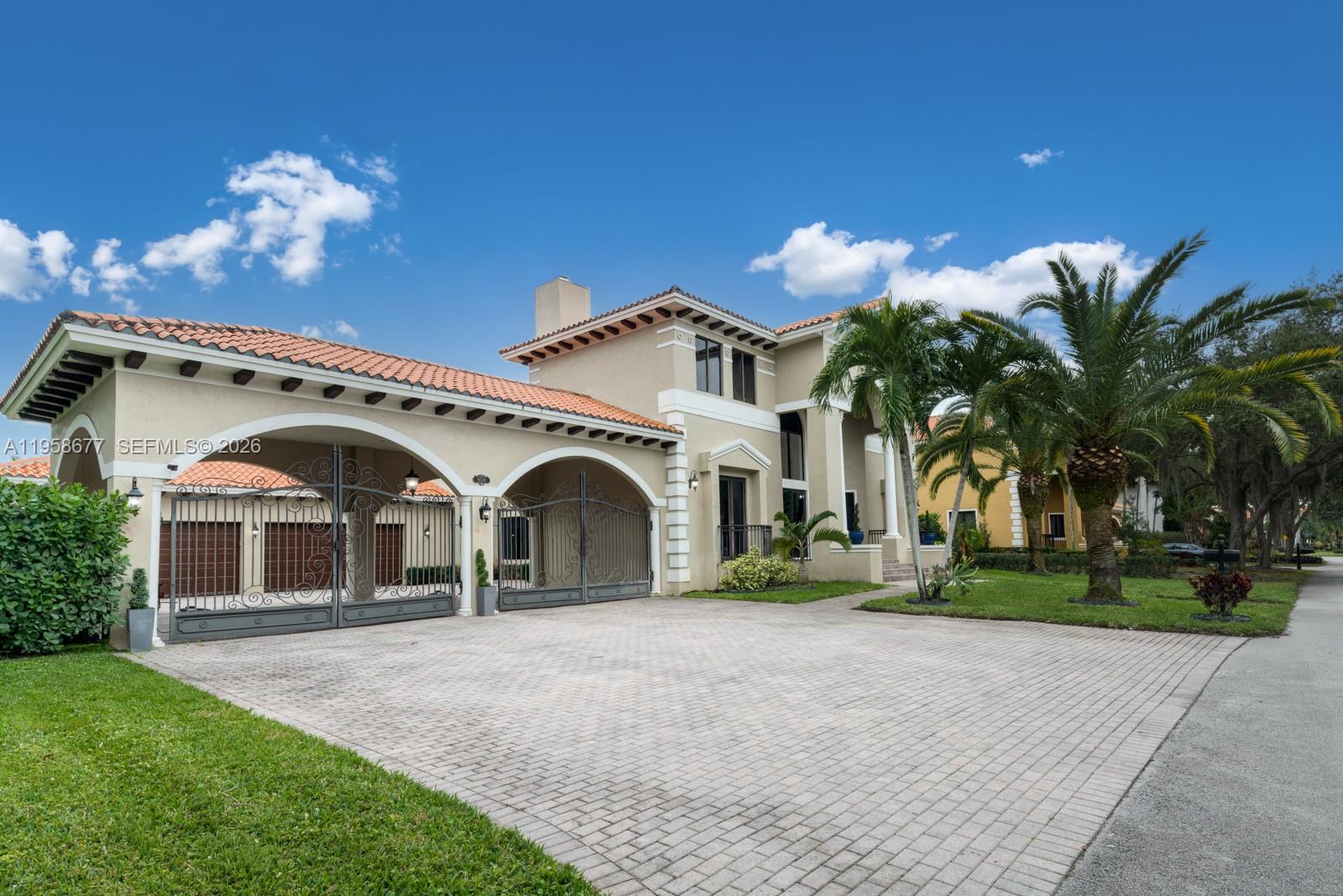 CUTLER CAY - Residential