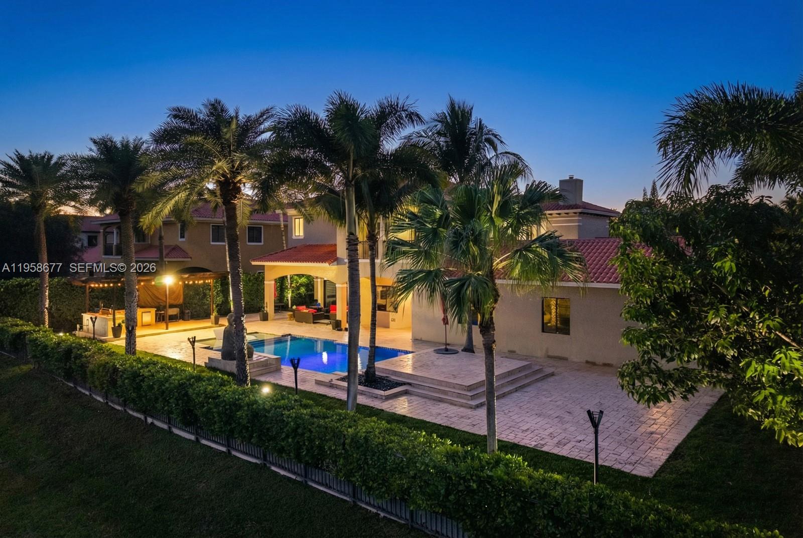 CUTLER CAY - Residential