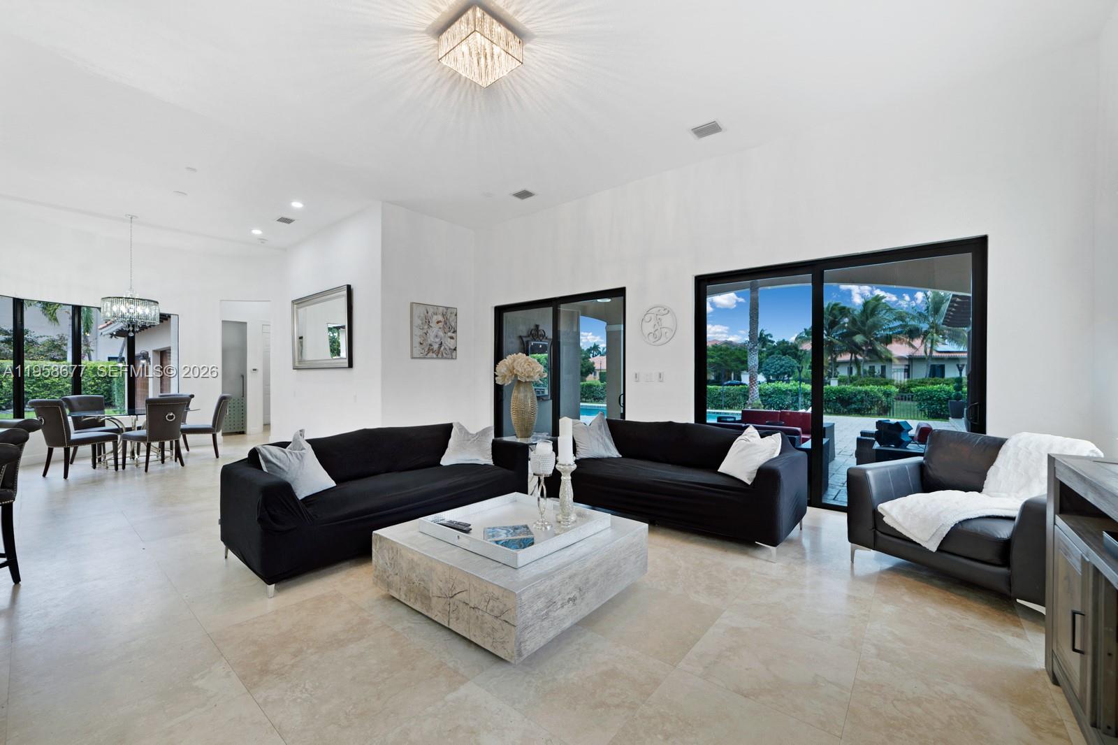 CUTLER CAY - Residential