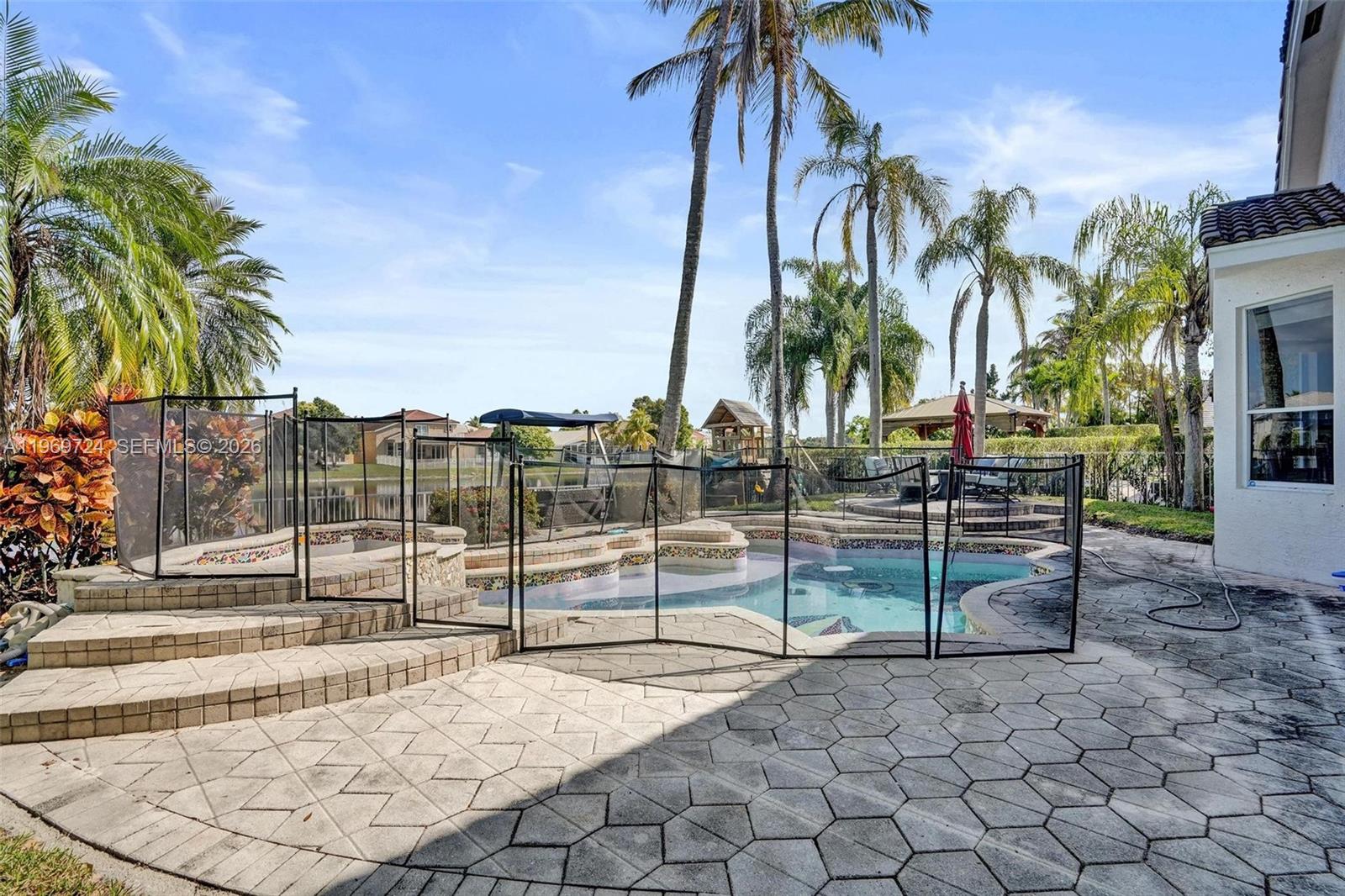 SILVER LAKES PHASE III RE - Residential Lease