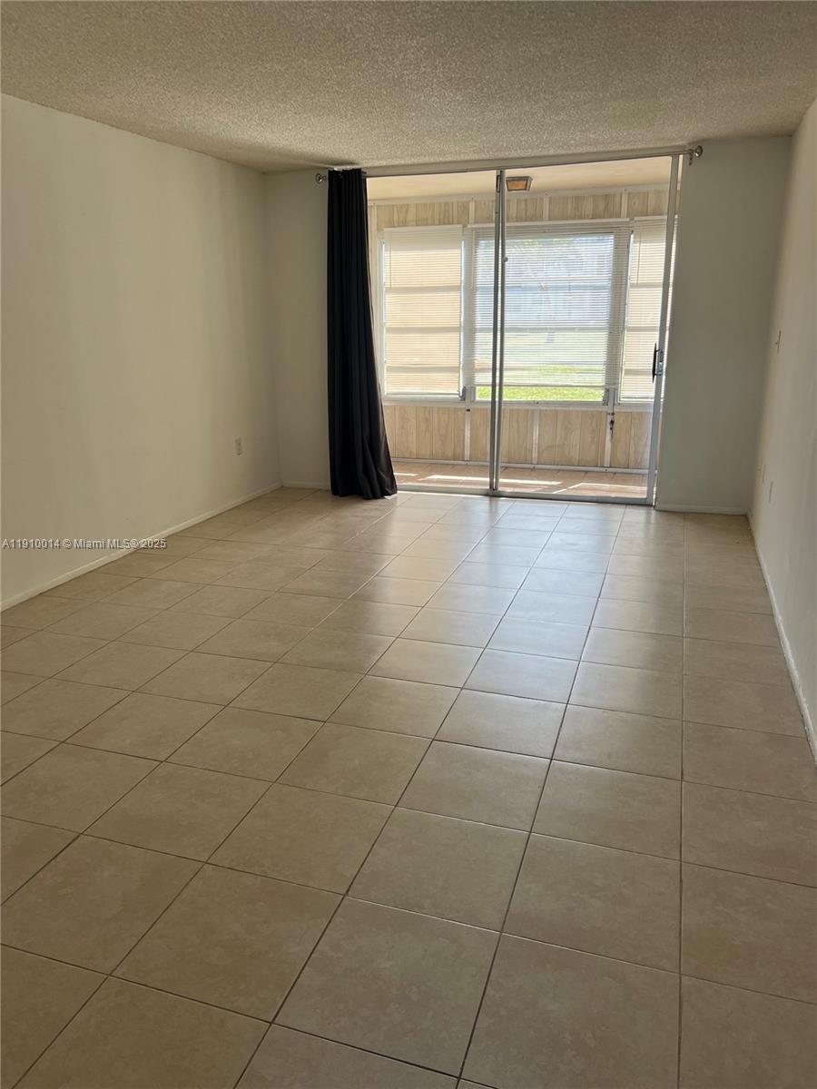 SUNRISE LAKES 53 CONDO - Residential Lease