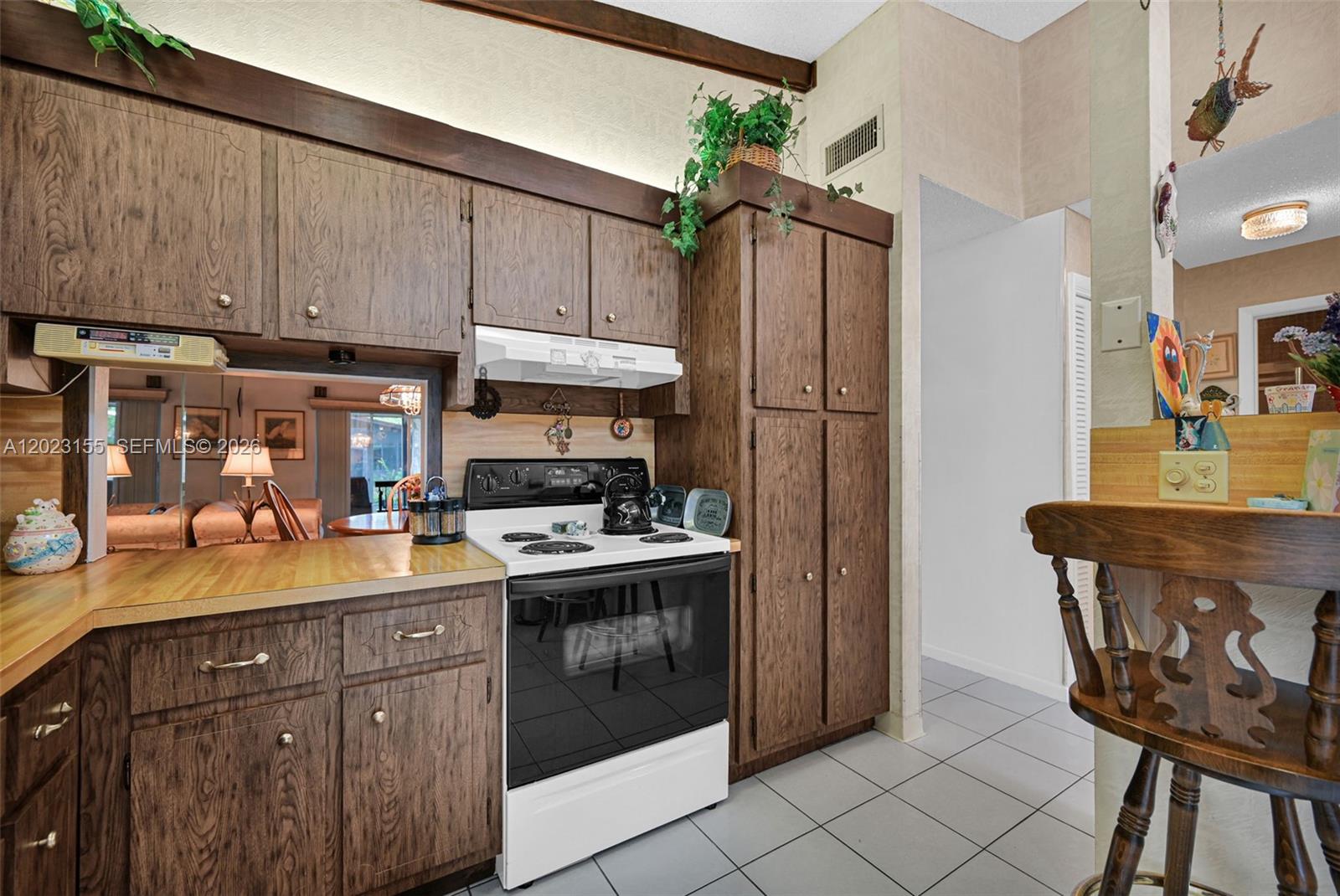 VILLAS AT CARRIAGE HILLS - Residential