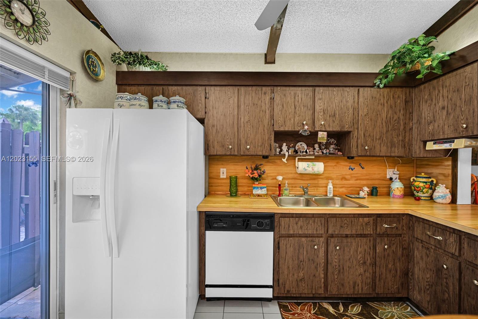 VILLAS AT CARRIAGE HILLS - Residential
