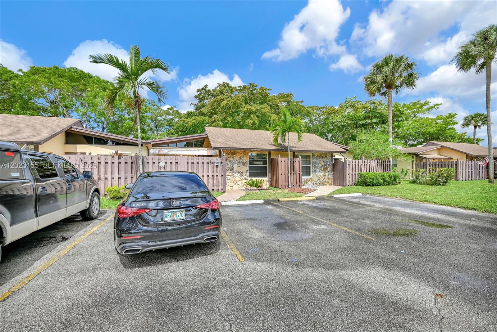 VILLAS AT CARRIAGE HILLS - Residential