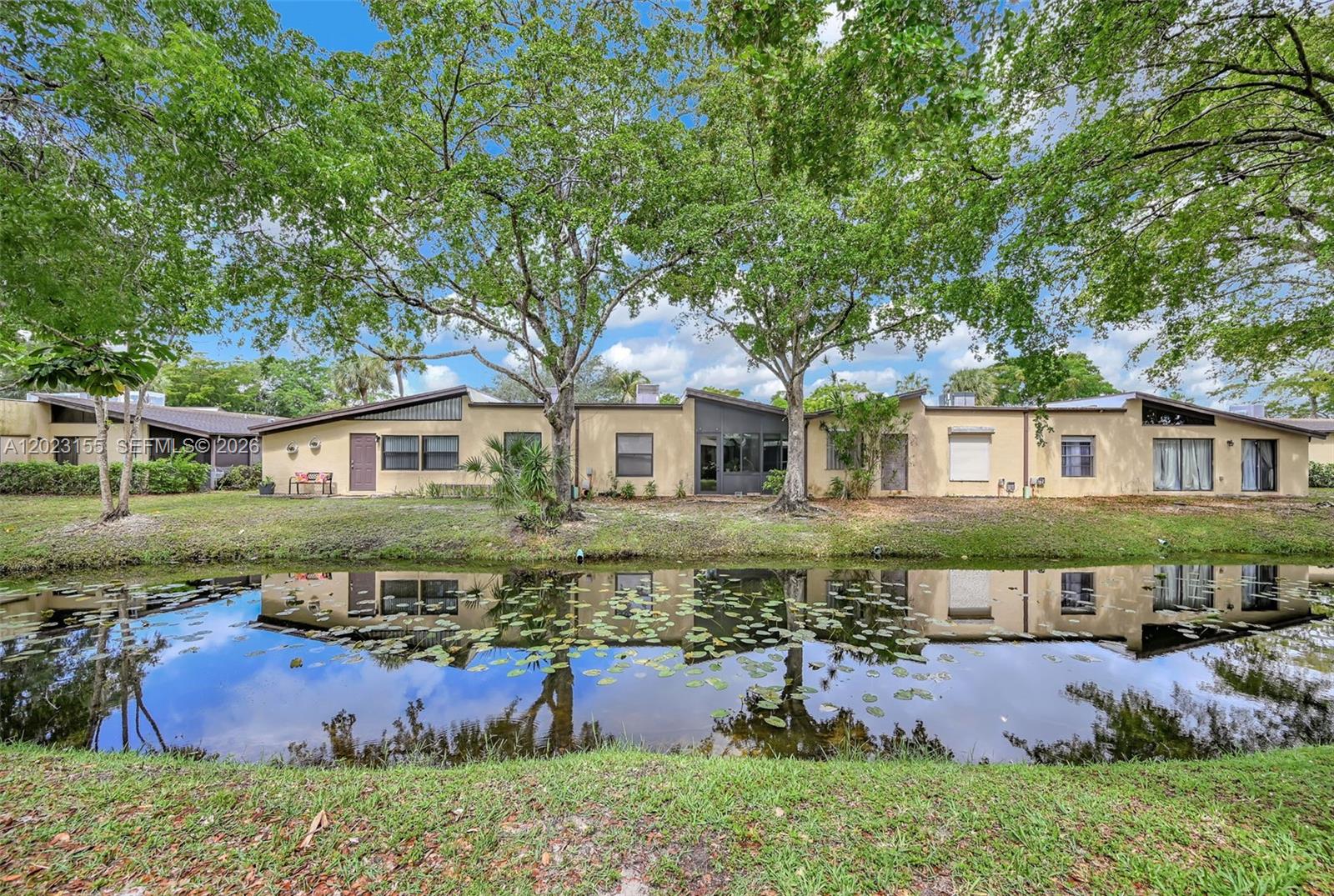 VILLAS AT CARRIAGE HILLS - Residential