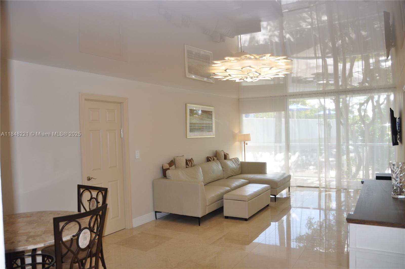 3701 N Country Club Dr 204
