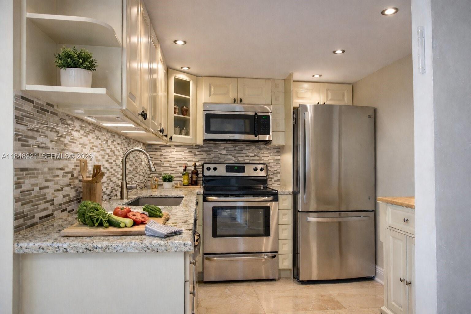 FLAMENCO CONDO TOWER II - Residential