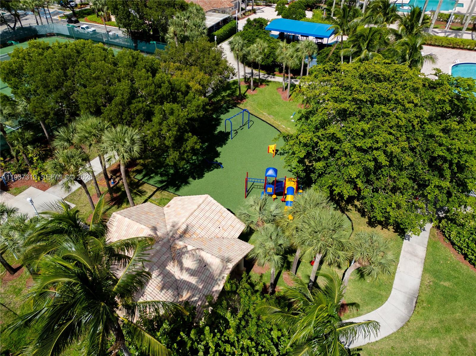 PEMBROKE ISLES IV - Residential