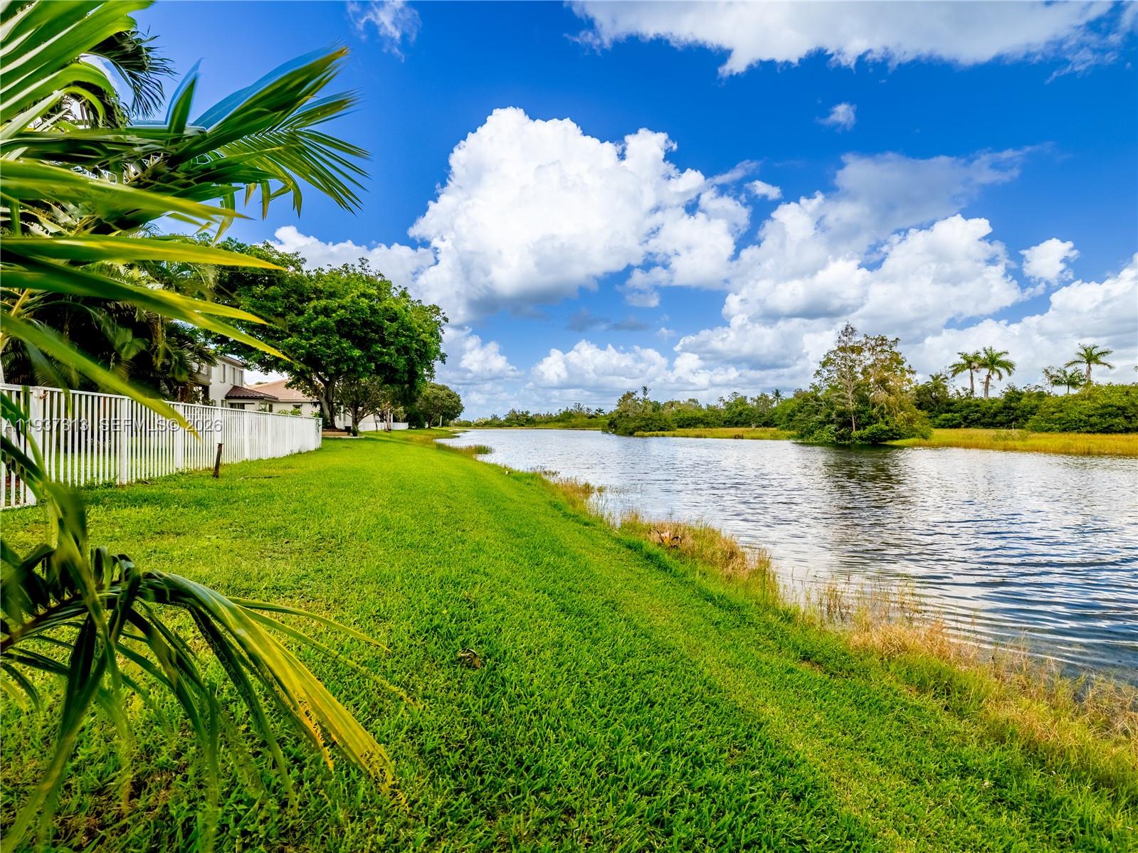 PEMBROKE ISLES IV - Residential