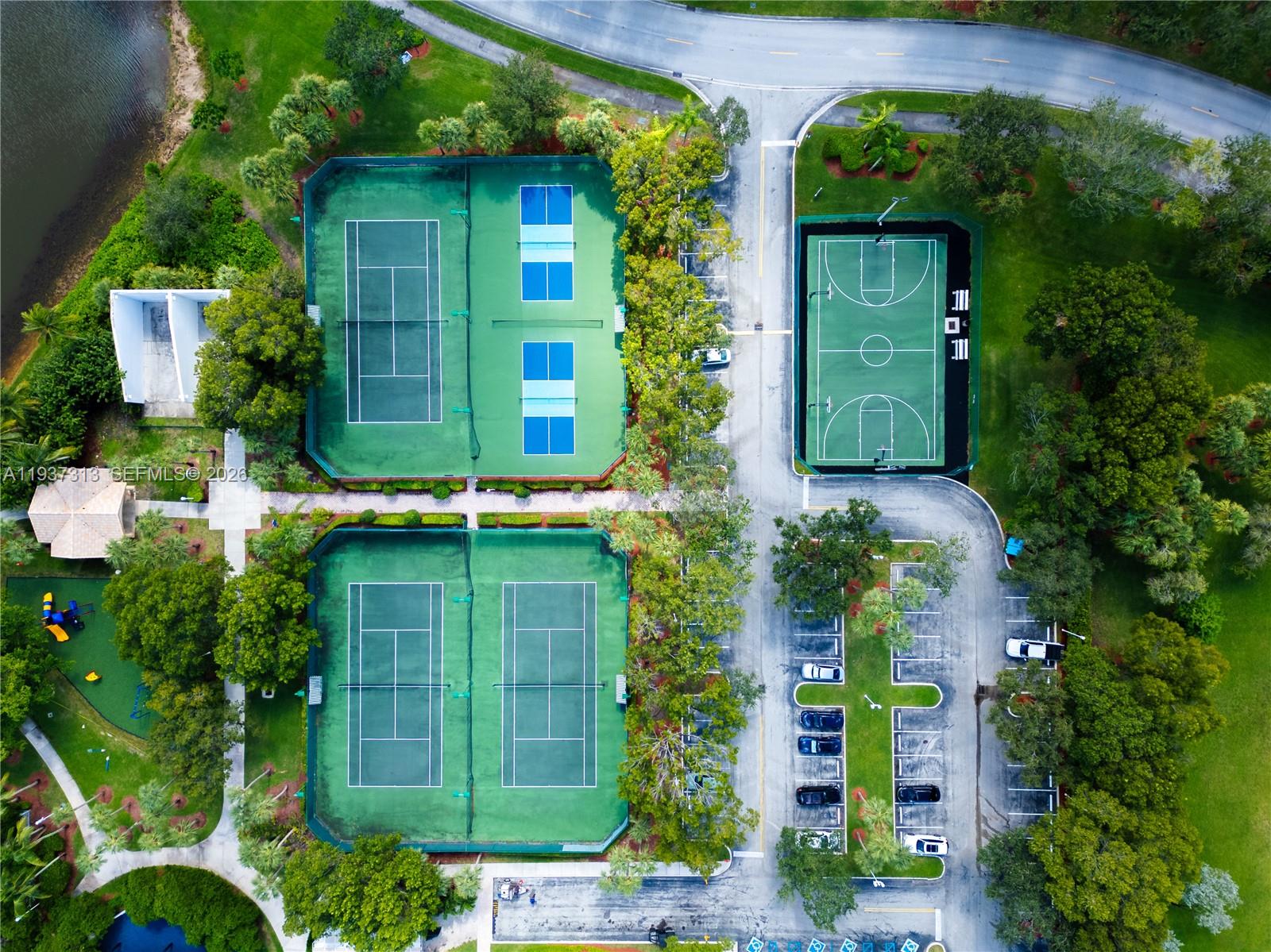 PEMBROKE ISLES IV - Residential