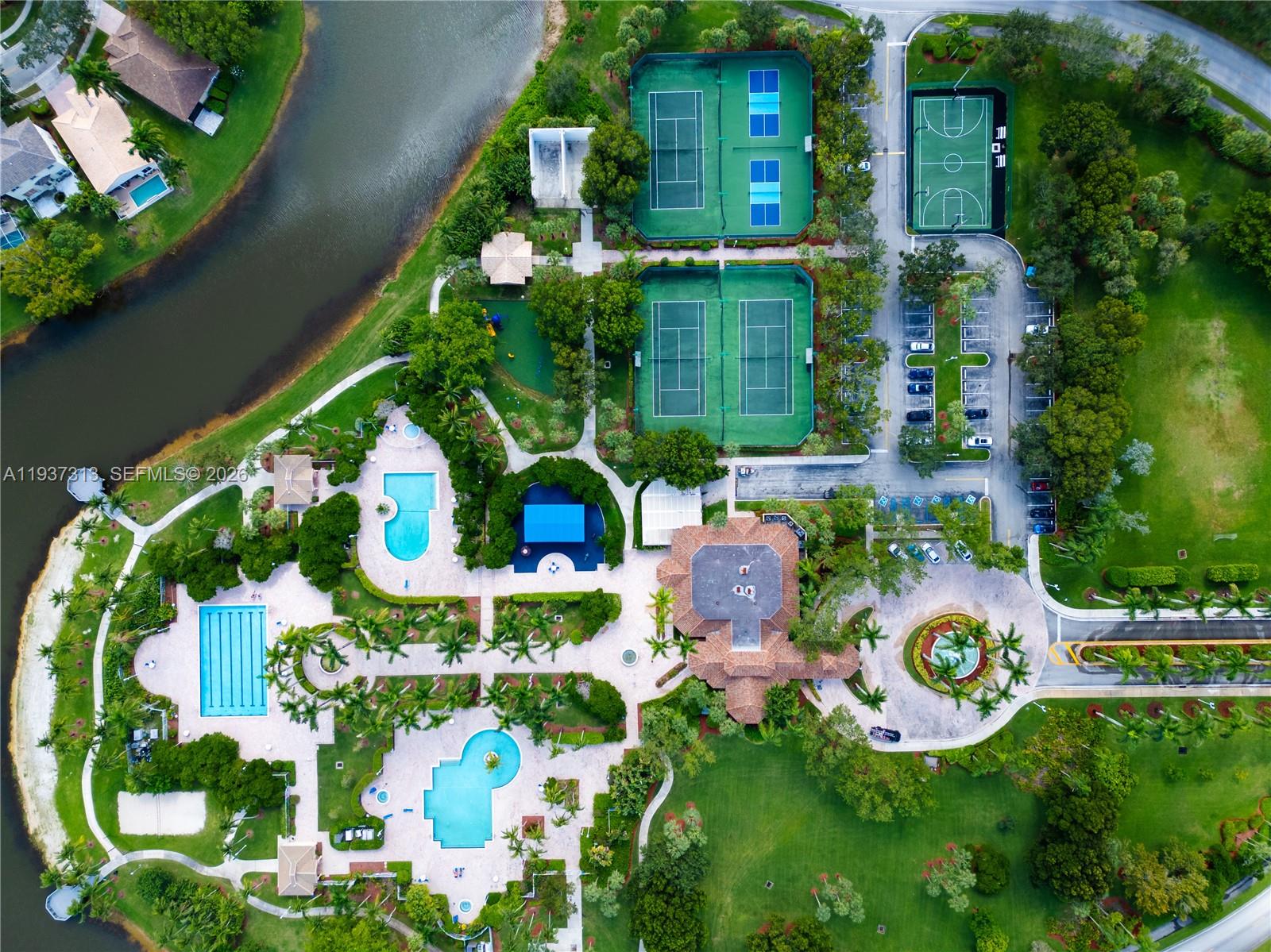 PEMBROKE ISLES IV - Residential