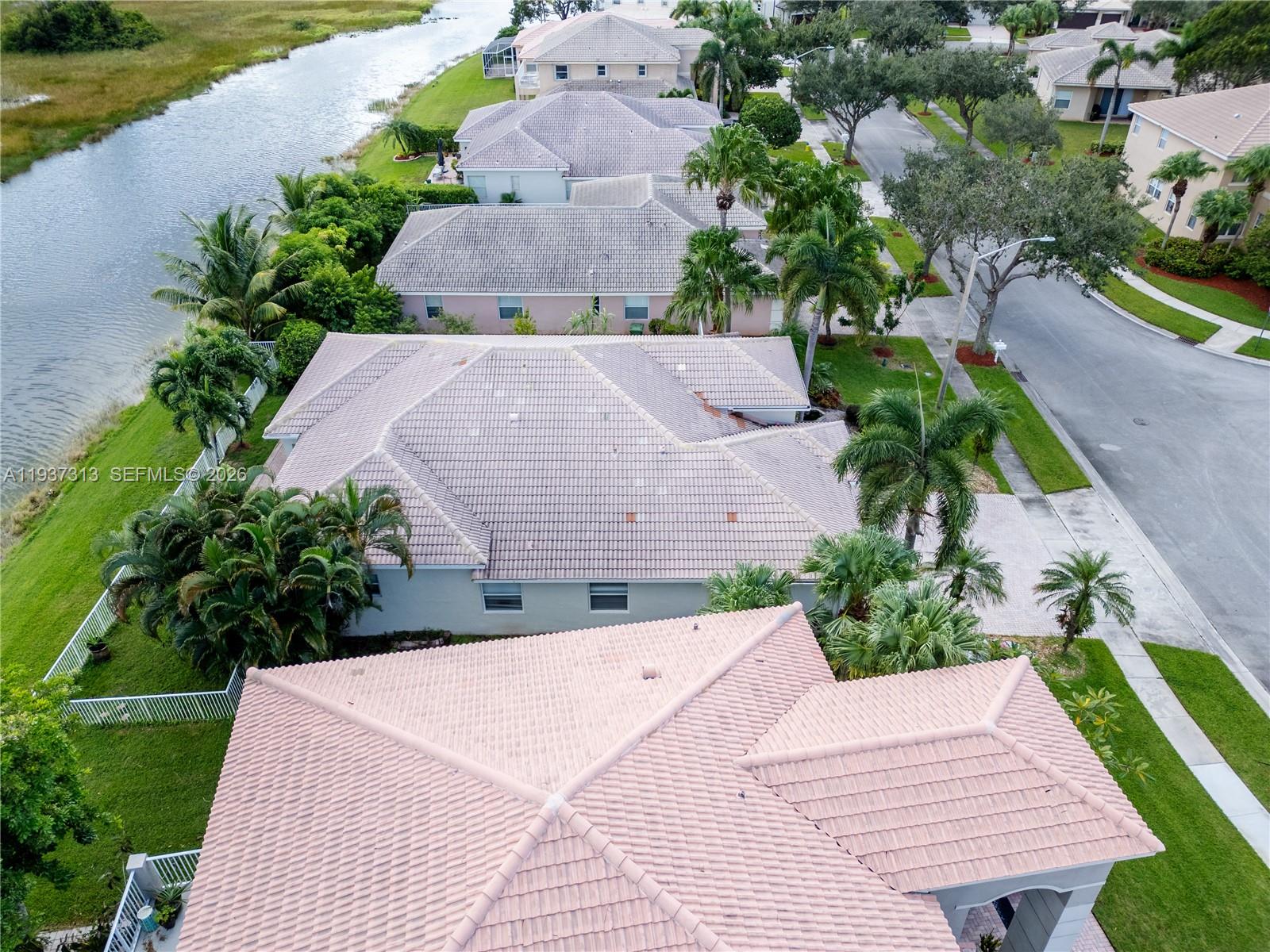 PEMBROKE ISLES IV - Residential