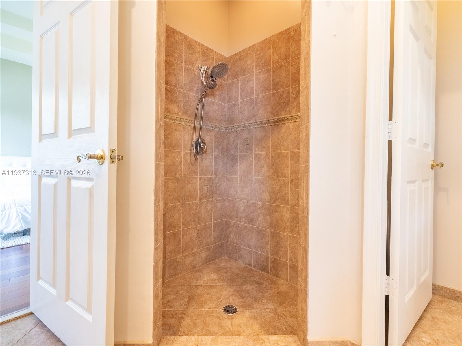 PEMBROKE ISLES IV - Residential