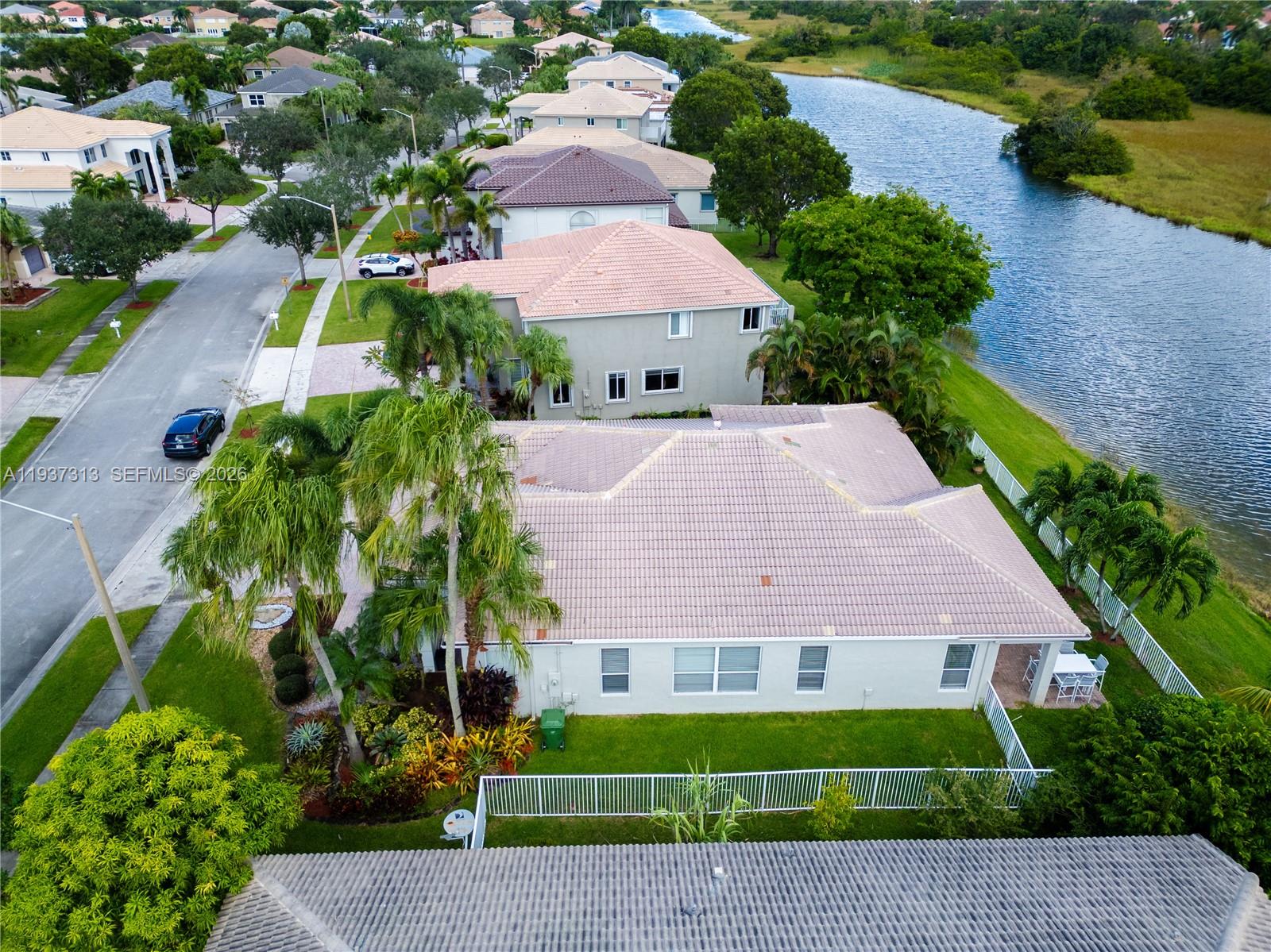 PEMBROKE ISLES IV - Residential