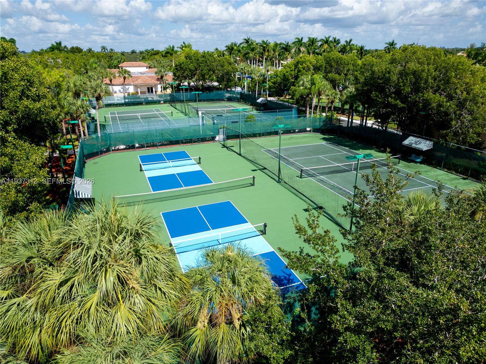 PEMBROKE ISLES IV - Residential