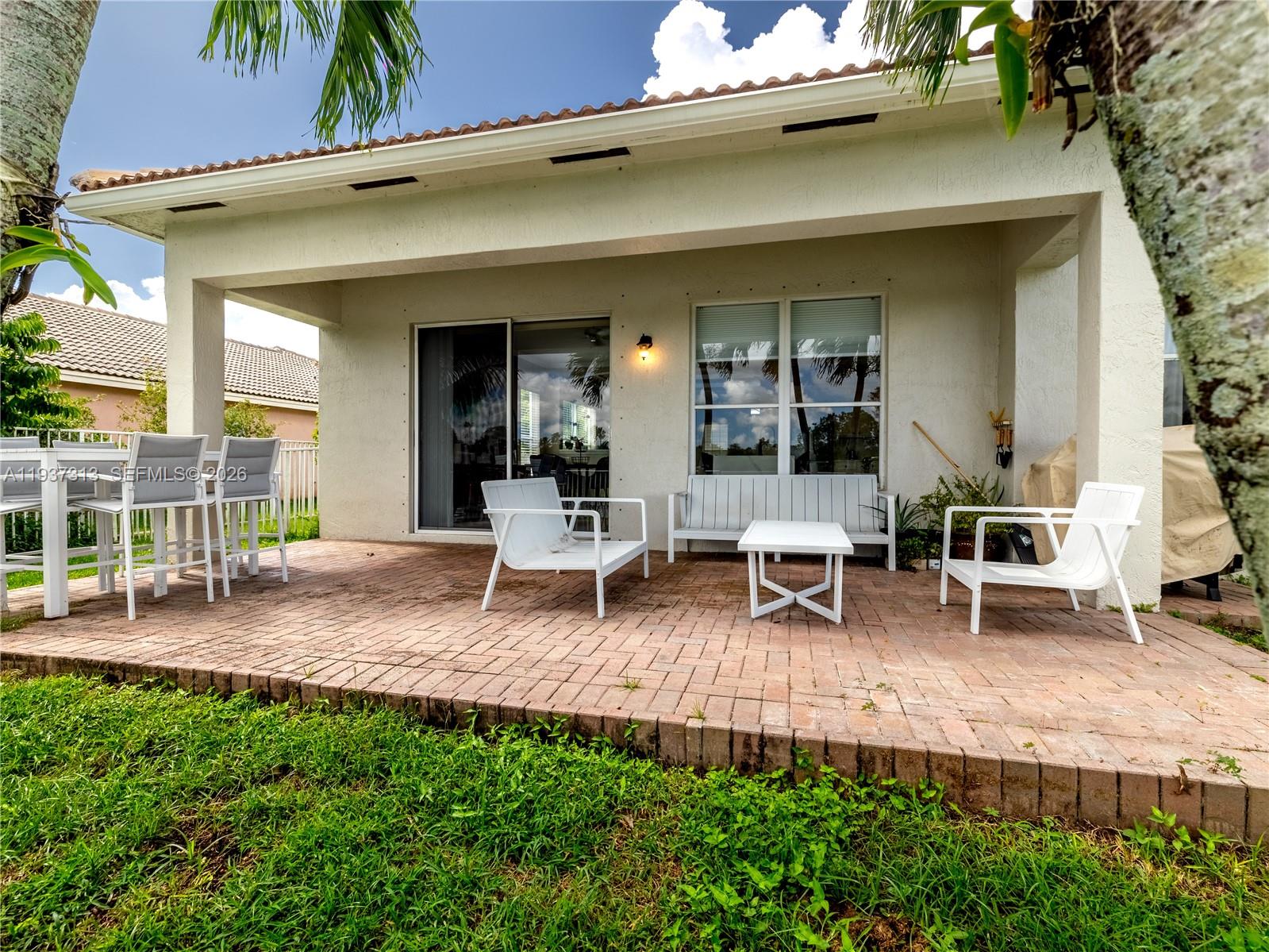 PEMBROKE ISLES IV - Residential