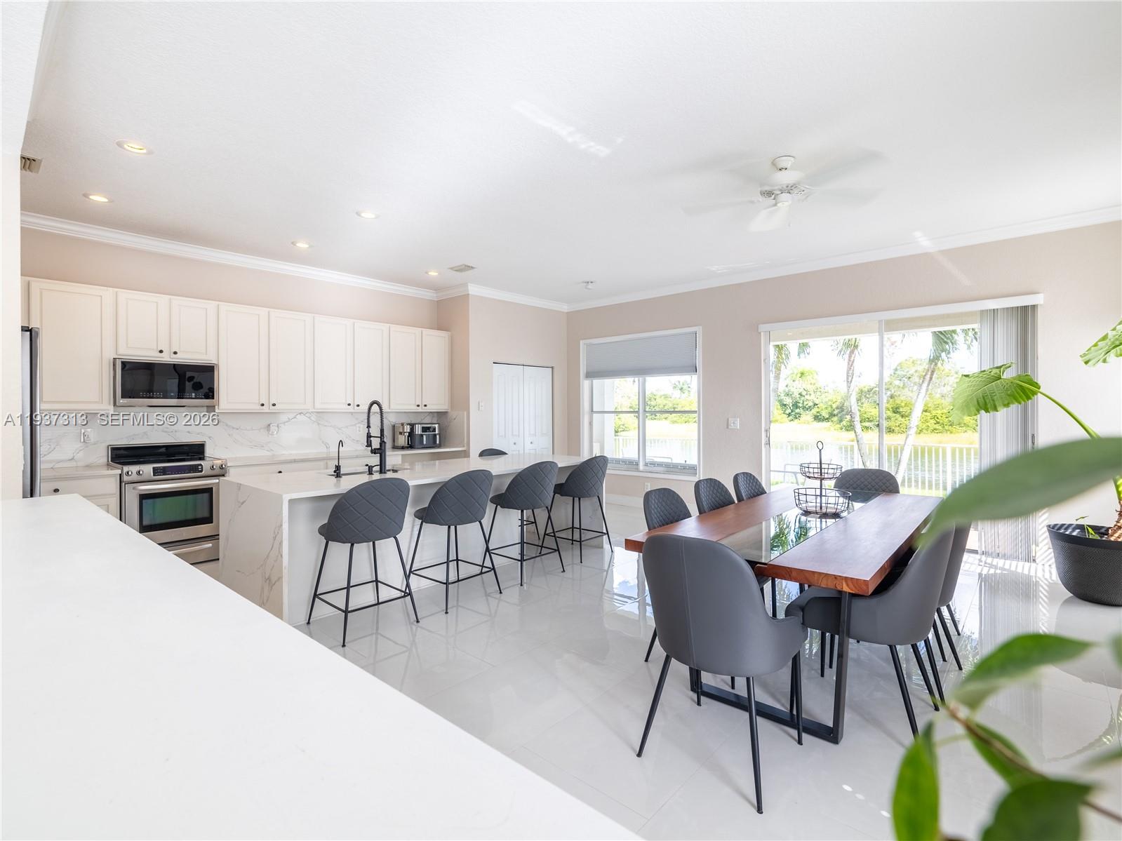 PEMBROKE ISLES IV - Residential