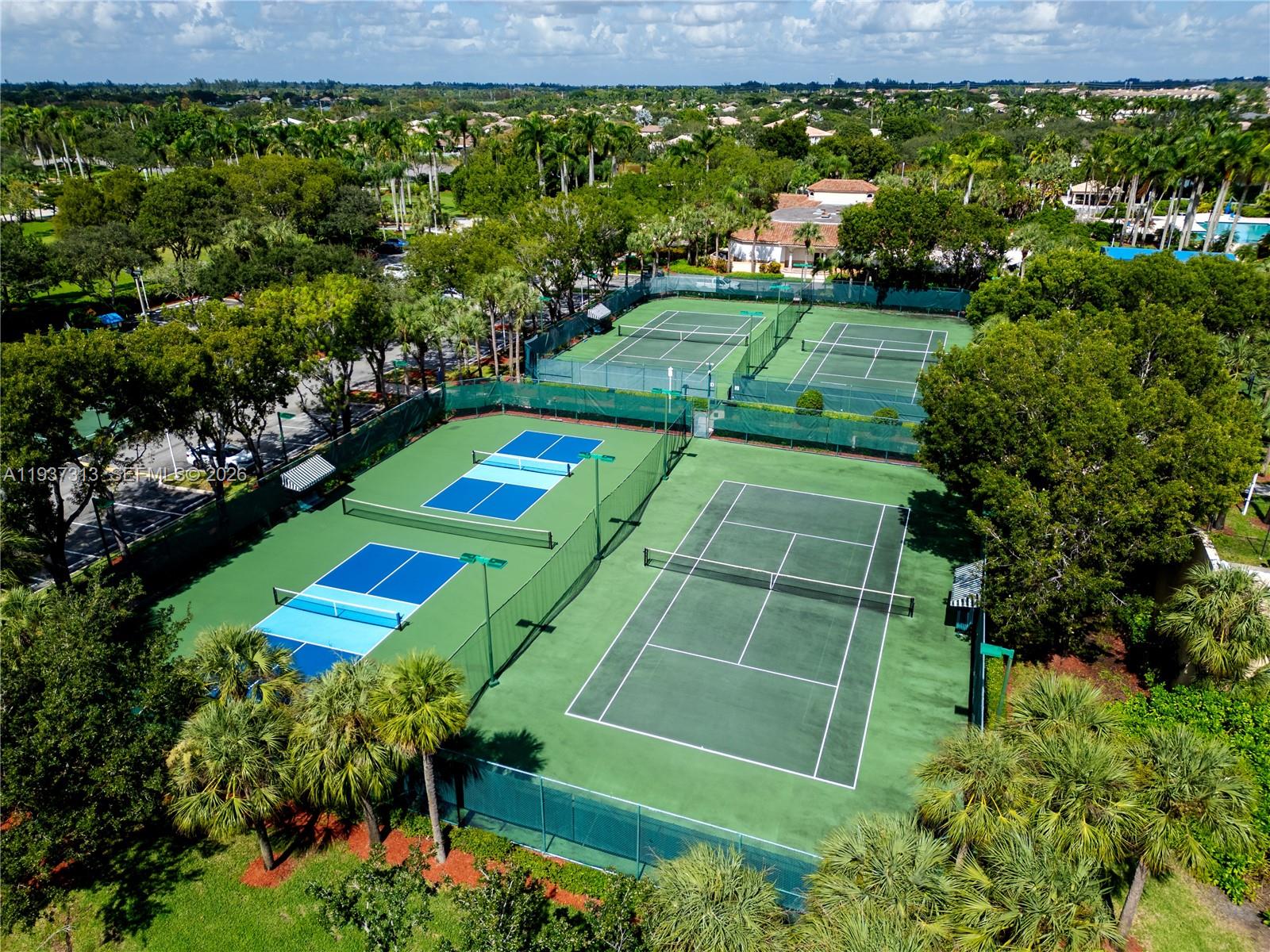 PEMBROKE ISLES IV - Residential