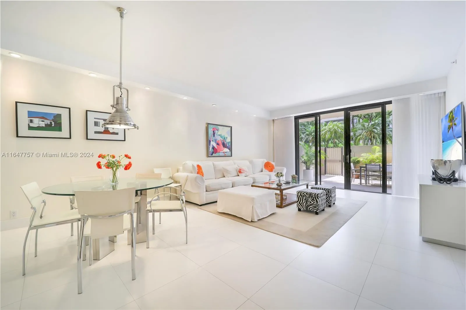 Key Biscayne, Florida 33149, United States, 2 Bedrooms Bedrooms, ,2 BathroomsBathrooms,Residential,Pending,46694