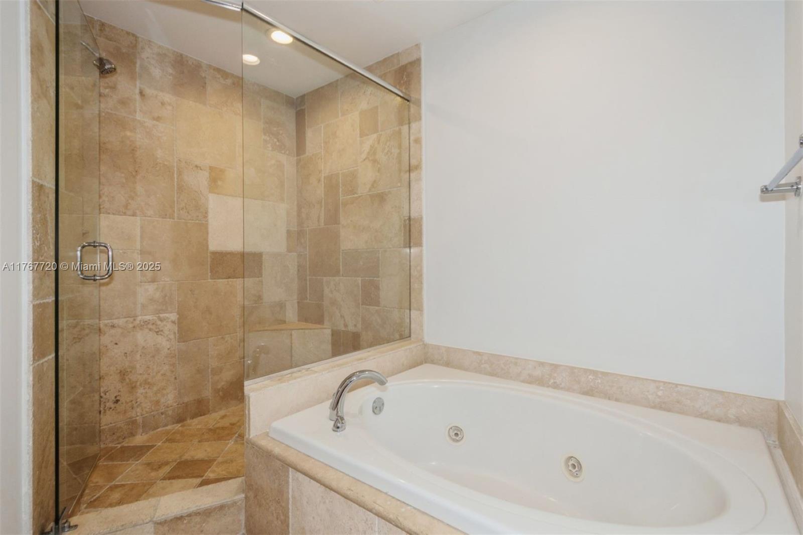 THE PORT RESIDENCES - Residential Lease