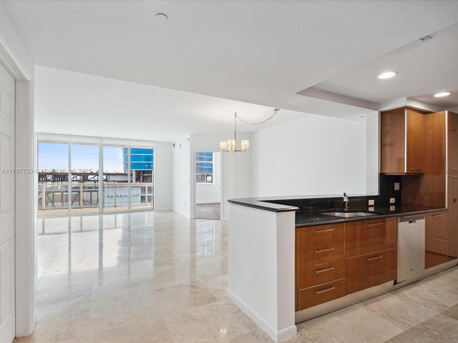 THE PORT RESIDENCES - Residential Lease