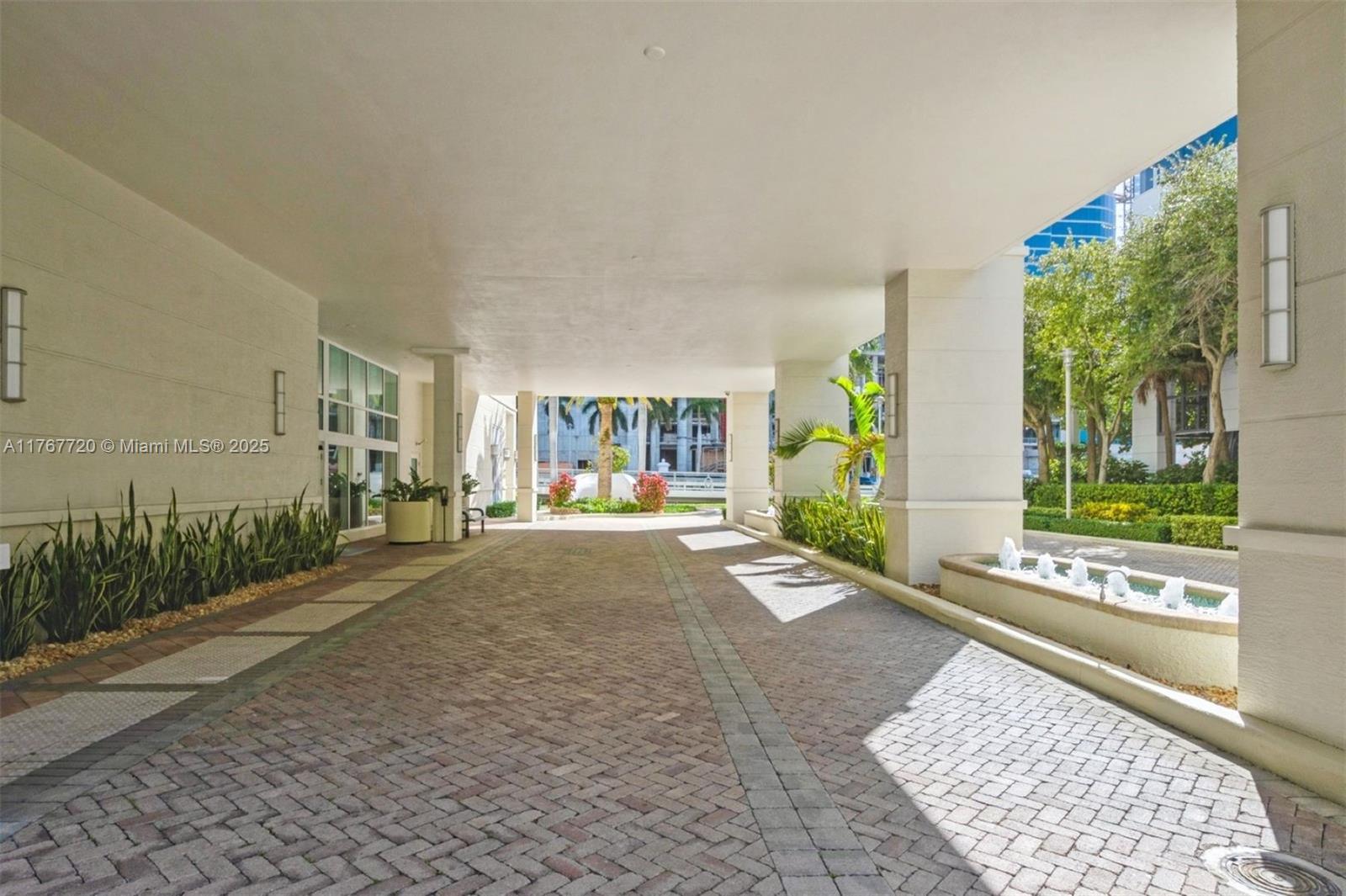 THE PORT RESIDENCES - Residential Lease