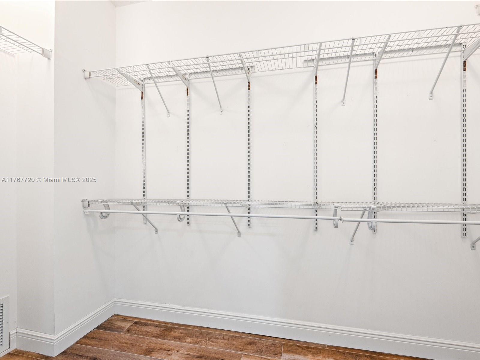 THE PORT RESIDENCES - Residential Lease