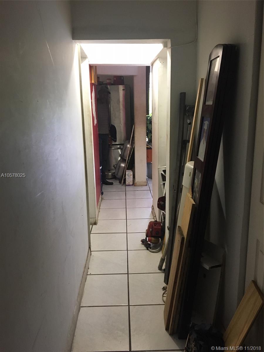 EMERALD COURT - Residential