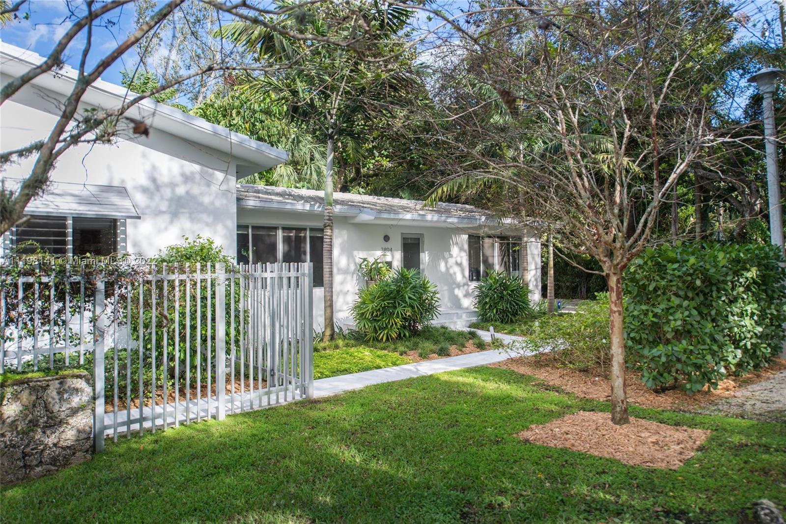 COCONUT GROVE PARK - Residential