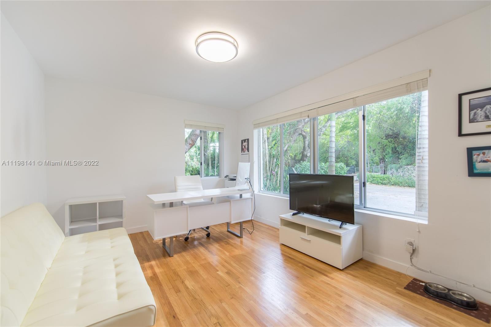 COCONUT GROVE PARK - Residential