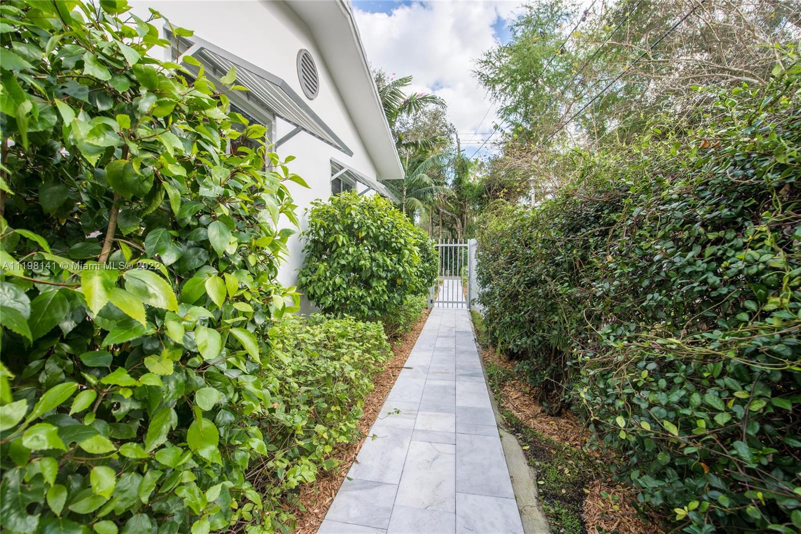 COCONUT GROVE PARK - Residential