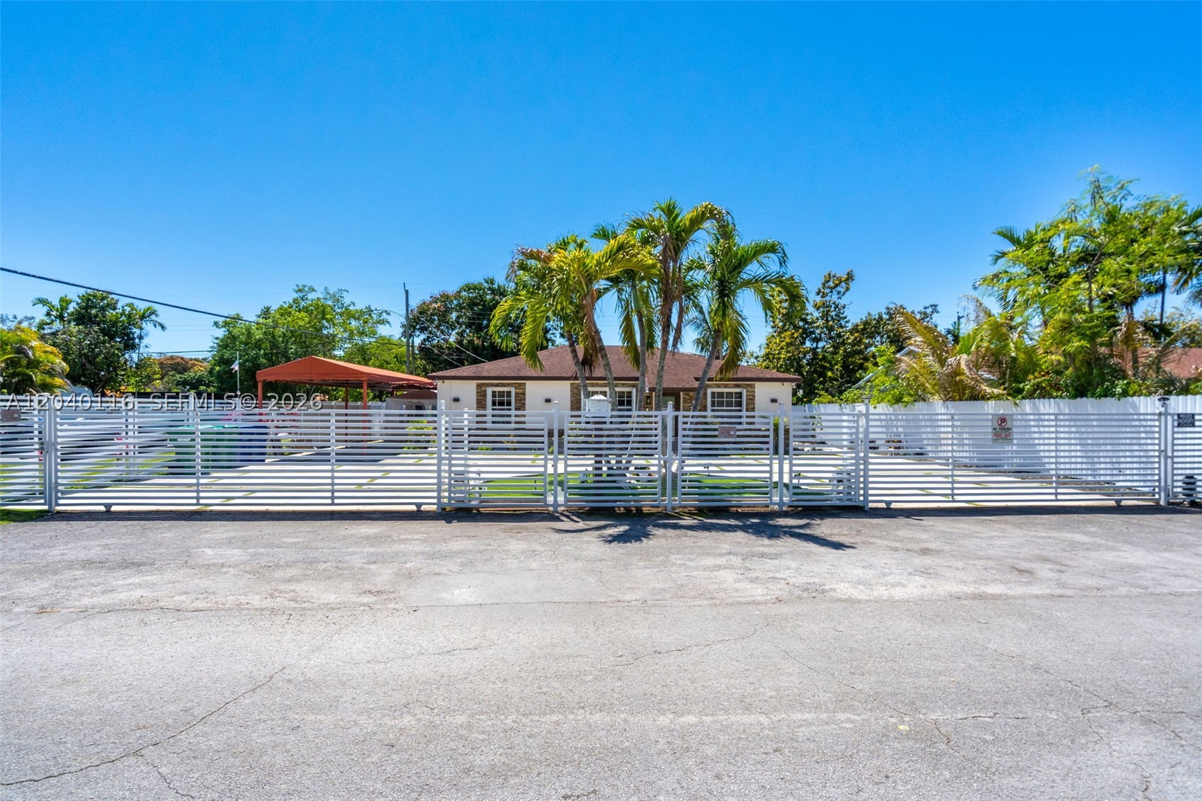 302 NW 100th St