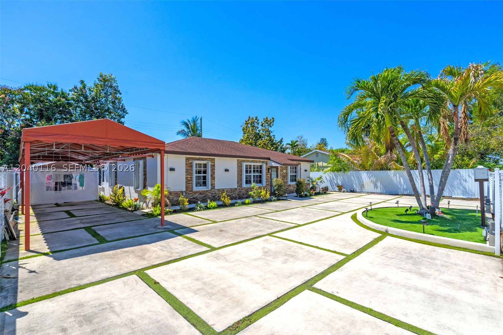 302 NW 100th St