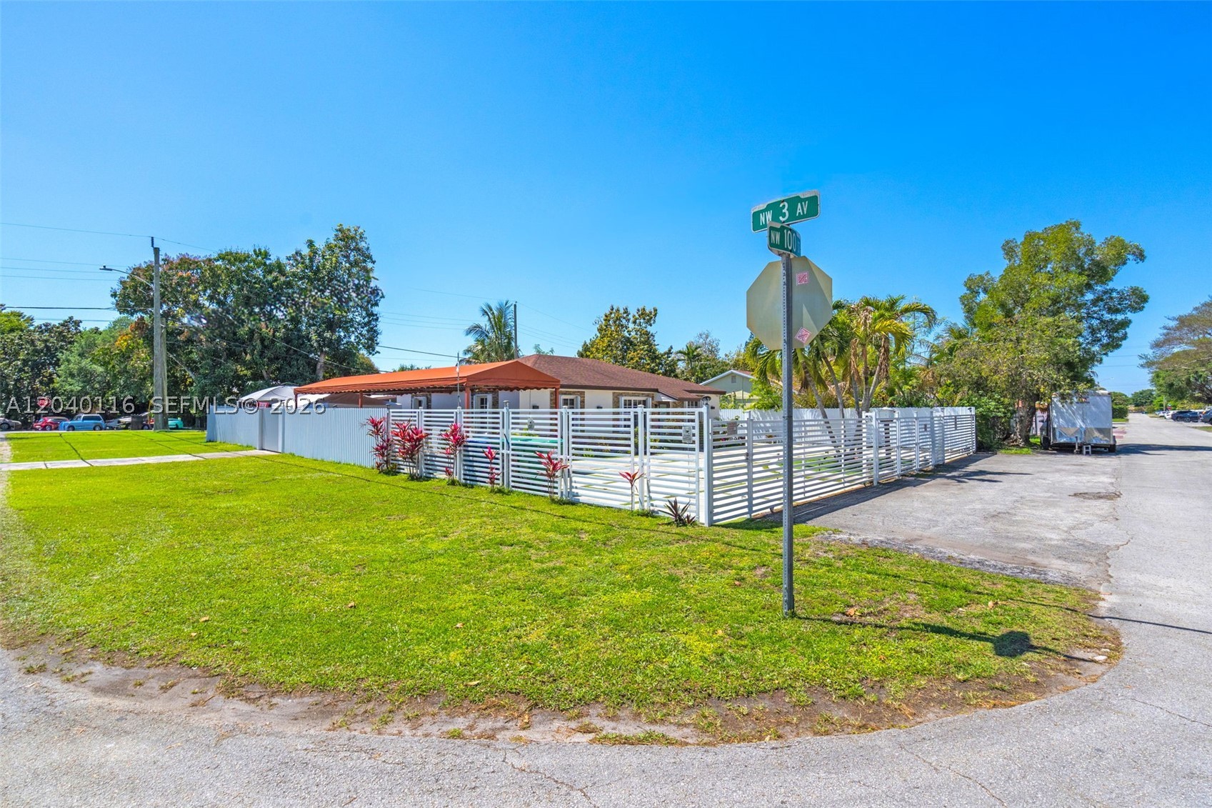 302 NW 100th St