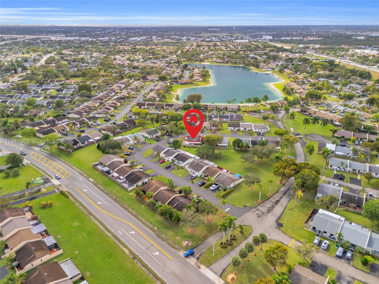 DEVON-AIRE VILLAS SEC 9 - Residential